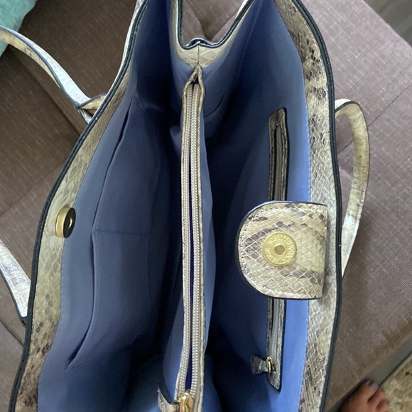 Purse - Picture 2 of 2